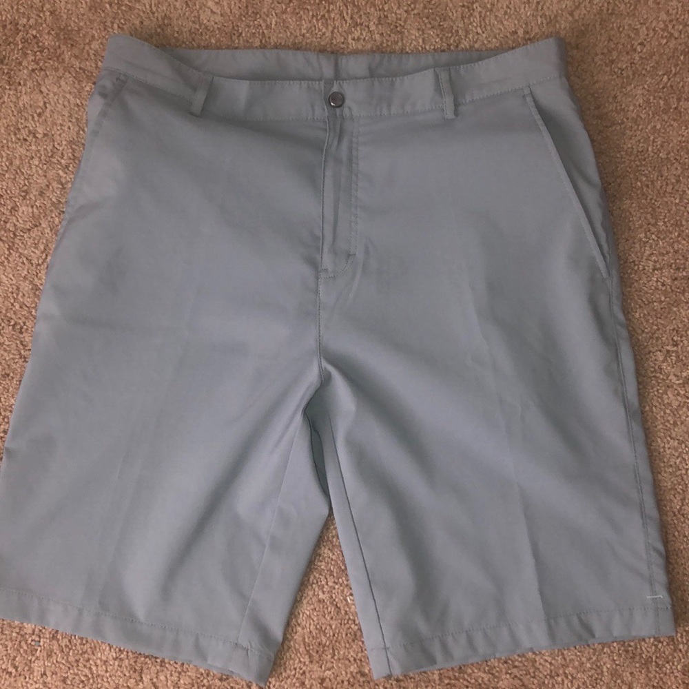 Great condition grey Calvin Klein shorts!